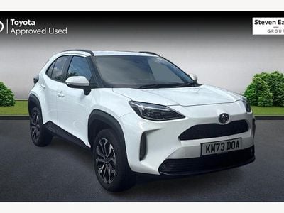 Used 2025 Toyota Yaris Hybrid Design Estate | £21,430 (Good price)