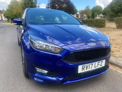 Used Ford Focus ST-Line 125 HP (91 kW) 2017 Blue Hatchback