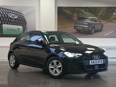 Begagnad Audi A1 Design 95 HK (69 kW) 2023 Svart SUV