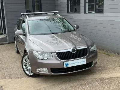 Used Skoda Superb Elegance 170 HP (125 kW) 2012 Mauve/purple Estate