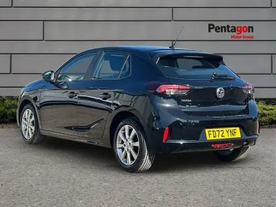 Używany Vauxhall Corsa Design Edition 73 KM (53 kW) 2023 Czarny Hatchback