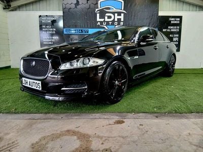 Used Jaguar XJ Portfolio 275 HP (202 kW) 2014 Black Sedan