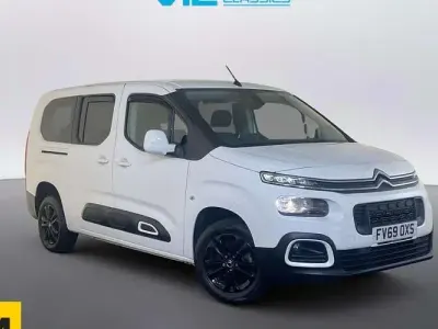 Usado Citroën Berlingo Flair 131 CV (96 kW) 2019 Blanco Monovolumen