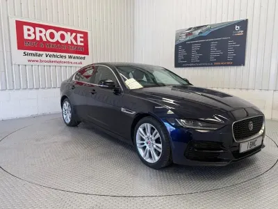 Used Jaguar XE SE 2020 Blue Sedan