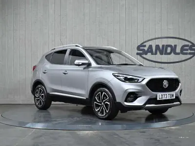 Usado MG ZS Exclusive 111 HP (81 kW) 2024 Prateado SUV