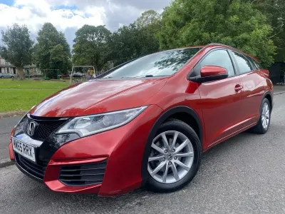 Used Honda Civic S 120 HP (88 kW) 2015 Red Estate