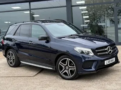 Usado Mercedes GLE250 AMG 2018 Azul Carrinha