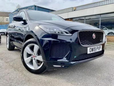 Usado Jaguar E-Pace R-Dynamic 150 HP (110 kW) 2019 Preto SUV