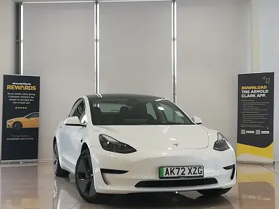 Usado Tesla Model 3 RWD 208 kW (283 HP) 2022 Branco Sedan