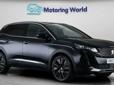 Begagnad Peugeot 3008 Premium 131 HK (96 kW) 2021 SUV