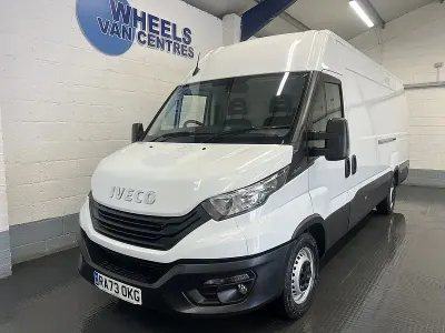 Begagnad Iveco Daily 2024 Vit Van