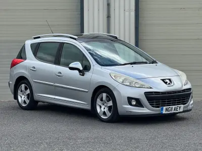 Used Peugeot 207 Allure 112 HP (82 kW) 2011 Silver Estate