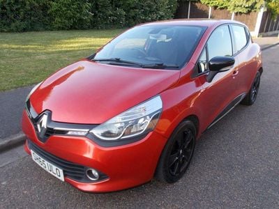 Red Used 2015 Renault Clio IV Dynamique Hatchback | £3,490 (Good price)