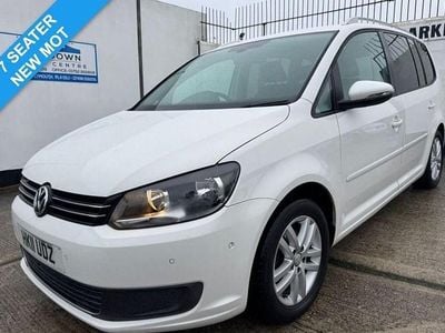 Used VW Touran SE 105 HP (77 kW) 2011 White MPV
