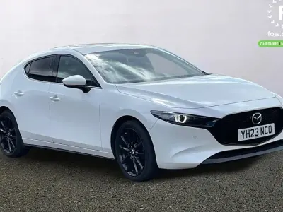 Used Mazda 3 Inclusive 186 HP (136 kW) 2022 White Hatchback