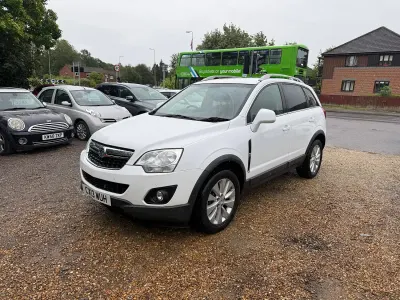 Used Vauxhall Antara 163 HP (119 kW) 2013 White SUV