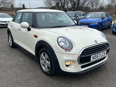 Used Mini Cooper Hatch 134 HP (98 kW) 2018 White Hatchback