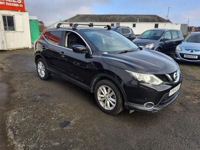 Black Used 2014 Nissan Qashqai Acenta Premium SUV | £3,695