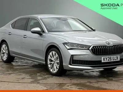 Neu Skoda Superb SE L 110 PS (80 kW) 2026 Silber Kleinwagen