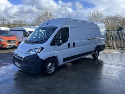 Used Vauxhall Movano 140 HP (102 kW) 2024 White