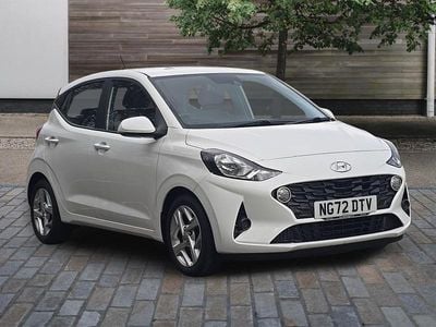 Used Hyundai i10 SE 67 HP (49 kW) 2023 White Hatchback