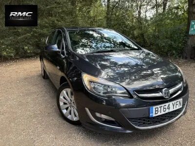 Used Vauxhall Astra Elite 115 HP (84 kW) 2015 Black Hatchback