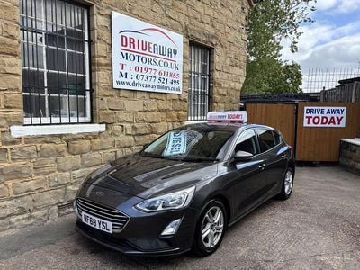 Used Ford Focus Zetec 95 HP (69 kW) 2018 Grey Hatchback