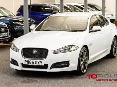 Usado Jaguar XF R-Sport 200 HP (147 kW) 2015 Branco Sedan