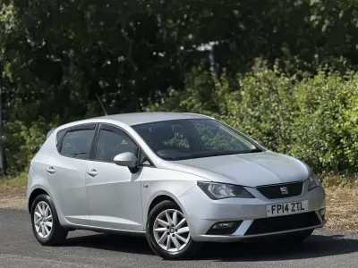 Usado Seat Ibiza Ecomotive 2014 Plateado Utilitario
