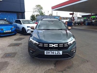 Used Dacia Sandero Extreme 2024 Cedar green Hatchback