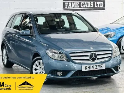Used Mercedes B180 SE 109 HP (80 kW) 2014 Blue Hatchback