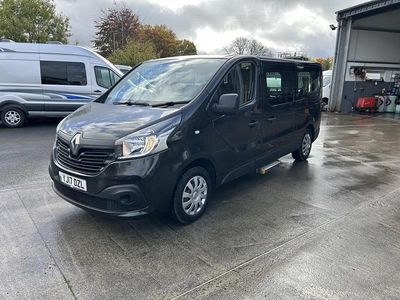 Black Used 2017 Renault Trafic MPV | £10,950 (Good price)