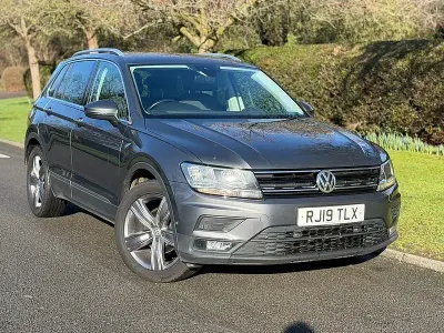 Second-hand VW Tiguan Match 150 CP (110 kW) 2019 Gri SUV
