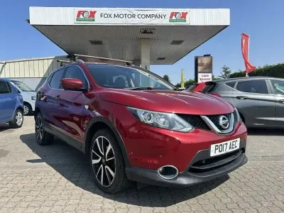 Used Nissan Qashqai Tekna 110 HP (80 kW) 2017 Red SUV