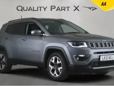 Begagnad Jeep Compass Limited 140 HK (102 kW) 2021 Grå SUV
