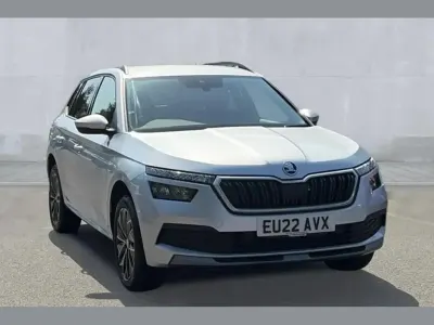 Used Skoda Kamiq SE Drive 95 HP (69 kW) 2022 Brilliant silver metallic SUV