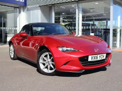 Used Mazda MX5 131 HP (96 kW) 2016 Soul red Cabriolet