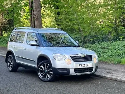 Gebraucht Skoda Yeti 2012 Silber SUV