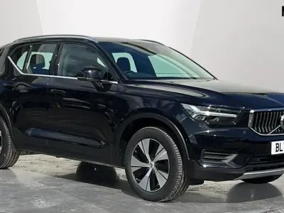 Used Volvo XC40 Inscription 211 HP (155 kW) 2022 Black SUV