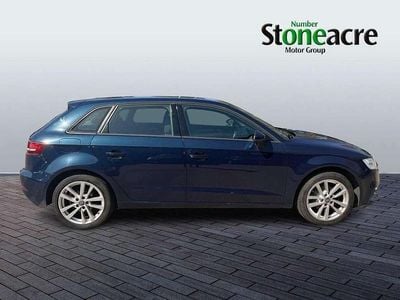 Usado Audi A3 150 HP (110 kW) 2018 Azul Sedan
