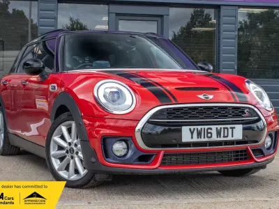 Used Mini Cooper Clubman 192 HP (141 kW) 2016 Red Estate