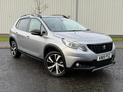 Käytetty Peugeot 2008 GT-line 2019 Harmaa Katumaasturi