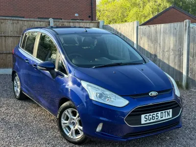 Używany Ford B-MAX Zetec 2015 Niebieski Minivan