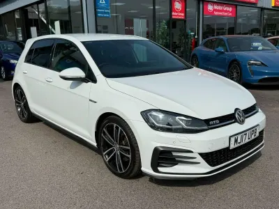 Used VW Golf VII GTD 184 HP (135 kW) 2017 White Hatchback