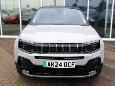 Usado Jeep Avenger Altitude 114 kW (156 HP) 2024 SUV