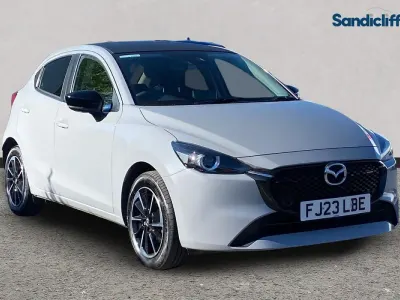 Begagnad Mazda 2 Homura-Aka 2023 Grå Halvkombi