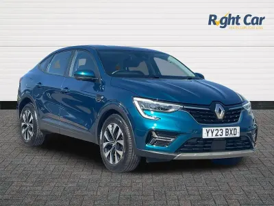 Used Renault Arkana Evolution 142 HP (104 kW) 2023 Zanzibar blue  SUV