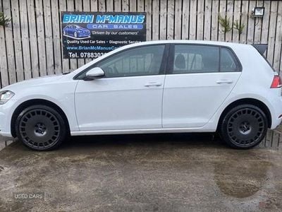 Used VW Golf VII SE 115 HP (84 kW) 2017 White Hatchback