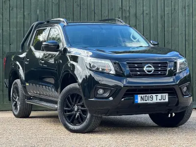 Begagnad Nissan Navara N-Guard 2019 Svart Pickup