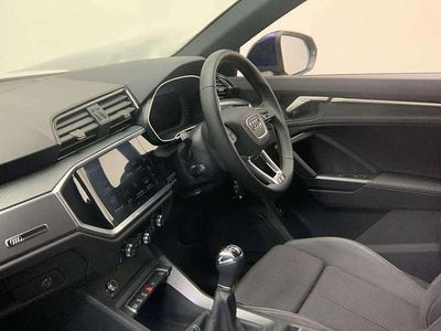 Używany Audi Q3 S-Line 147 KM (108 kW) 2022 Niebieski SUV